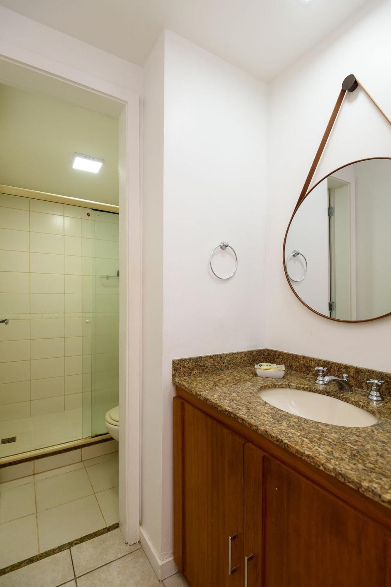 Apartamento Qto&sala A 400m Da De Copa | Du 370/902